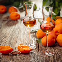 Italiaanse likeur met 30% alcohol, hoge kwaliteit, abrikozen- en kwijnsmaak, Albicocca fruitlikeur, FALED traditioneel product