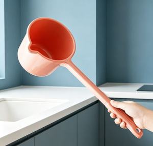 Cuchara de agua de plástico duradero de grado alimenticio con mango largo, cuchara multiusos <span class=keywords><strong>para</strong></span> champú de bebé, cuchara gruesa <span class=keywords><strong>para</strong></span> agua de cocina - Product Image 4