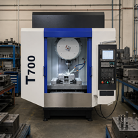Centre d'usinage CNC T700L avec magazine d'outils servo et taraudage rigide pour le traitement des plaques et la production en série