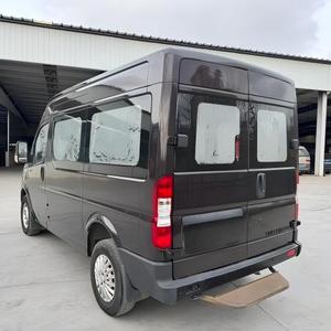 Fourgonnette Diesel Dongfeng Yufeng V9 2.5T d'occasion 2021, boîte manuelle, propulsion arrière, empattement court, toit moyen, 6 places, bon état - Product Image 4
