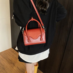 2026 The New Fashion <b>Handbags</b> Young Lady Luxury <b>Small</b> Square Bag for Ladies - Product Image 4