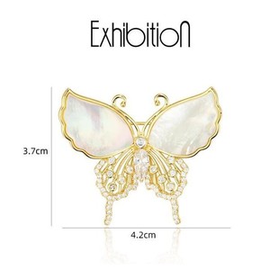 Broche de Liga Metálica com Pérolas em Formato de Borboleta para Mulheres - Design de Nicho de Alta Qualidade, Alfinete Premium, Acessório Elegante e Sofisticado para Ternos - Product Image 5