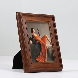 Cadre photo en bois naturel pour la vente en gros – Décoratif, à poser sur table ou à accrocher au mur, idéal pour les photos de famille - Product Image 1