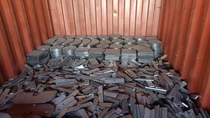 Equipo de minería de <span class=keywords><strong>oro</strong></span> Máquina trituradora de martillo Parte Bloque de hierro y placas de protección superior e inferior - Product Image 2