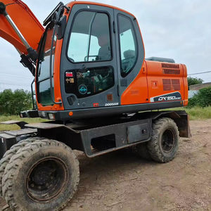 Excavatrice sur pneus multifonction originale de la Corée Doosan DX150W Hyundai 140w 60w 210W à haut rendement en vente en bon état - Product Image 1
