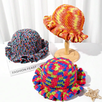 MADESHINE hecho a mano Tie-dye New Stripe Brim Hollow Beanie Cap Cloche Mujeres Sombrero de ganchillo de punto personalizado con volantes