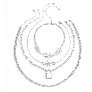 สร้อยคอแฟชั่นแบบหลายชั้น โลหะผสมสังกะสีสีทอง จี้รูปแม่กุญแจ สร้อยคอสำหรับผู้หญิง เครื่องประดับสำหรับงานปาร์ตี้ - Product Image 5