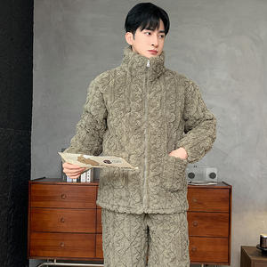 <span class=keywords><strong>Veste</strong></span> matelassée en <span class=keywords><strong>polaire</strong></span> corail pour <span class=keywords><strong>homme</strong></span>, en polyester, trois couches, doublée de <span class=keywords><strong>polaire</strong></span>, épaisse et chaude, pour toutes les saisons, style <span class=keywords><strong>pyjama</strong></span>, à porter comme vêtement. - Product Image 3