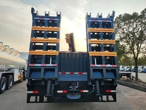 <span class=keywords><strong>Camion</strong></span> grue articulée HOWO 8X4 20 tonnes pour chantier de construction - Product Image 4