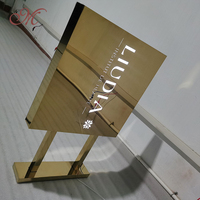 Panneau publicitaire extérieur personnalisé avec boîte aux lettres en métal illuminée en forme de miroir doré