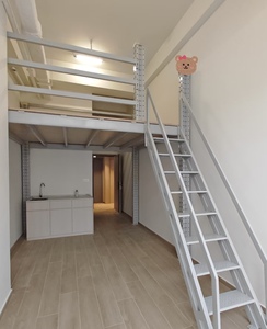 Expositor de supermercado de hierro resistente personalizado con LED, estante de exhibición elegante JCL, soporte de exhibición independiente con etiqueta, resistente a la corrosión - Product Image 4