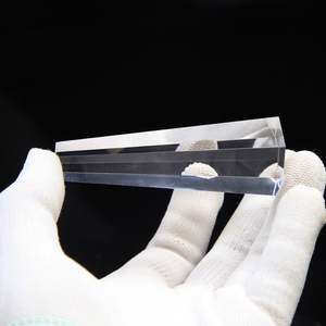 Prisma de guía de luz cónica altamente reflectante - Product Image 1