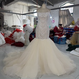 Robe de mariée sirène ivoire champagne Wx408, bustier, décolleté cœur, ornée de perles, broderies festonnées, traîne en tulle Jancember - Product Image 6