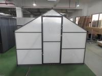 Grandes serres écologiques en polycarbonate avec cadre métallique en aluminium durable Assemblage facile Caractéristiques anti-pourriture pour une utilisation en intérieur