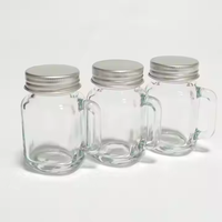 Mini bocaux en verre Mason gravés sur mesure avec logo, verre à liqueur avec poignée et couvercle en métal pour spiritueux