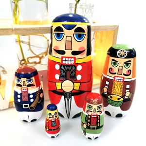 Juego de muñecas decorativas de Navidad de madera, juegos de muñecas anidadas, juguetes de regalo pintados a mano, regalo de madera, juguetes de madera - Product Image 1