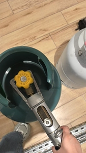 Machine de Remplissage Automatique de Cylindres de Pompe pour la Production de Remplissage de <span class=keywords><strong>GPL</strong></span> au <span class=keywords><strong>Butane</strong></span> et au Propane - Product Image 6