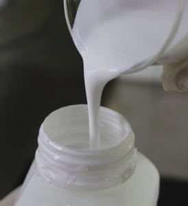 Copolymère acrylique de styrène de la dispersion <span class=keywords><strong>LANSEN</strong></span> d'Emuison d'usine de la Chine pour la peinture extérieure intérieure économique - Product Image 1