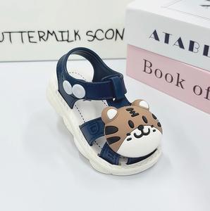 Wanderschuhe Sommer Baby Sandalen & Hausschuhe Rutschfeste PVC-Außensohle Atmungsaktiver Outdoor-Stil - Product Image 3