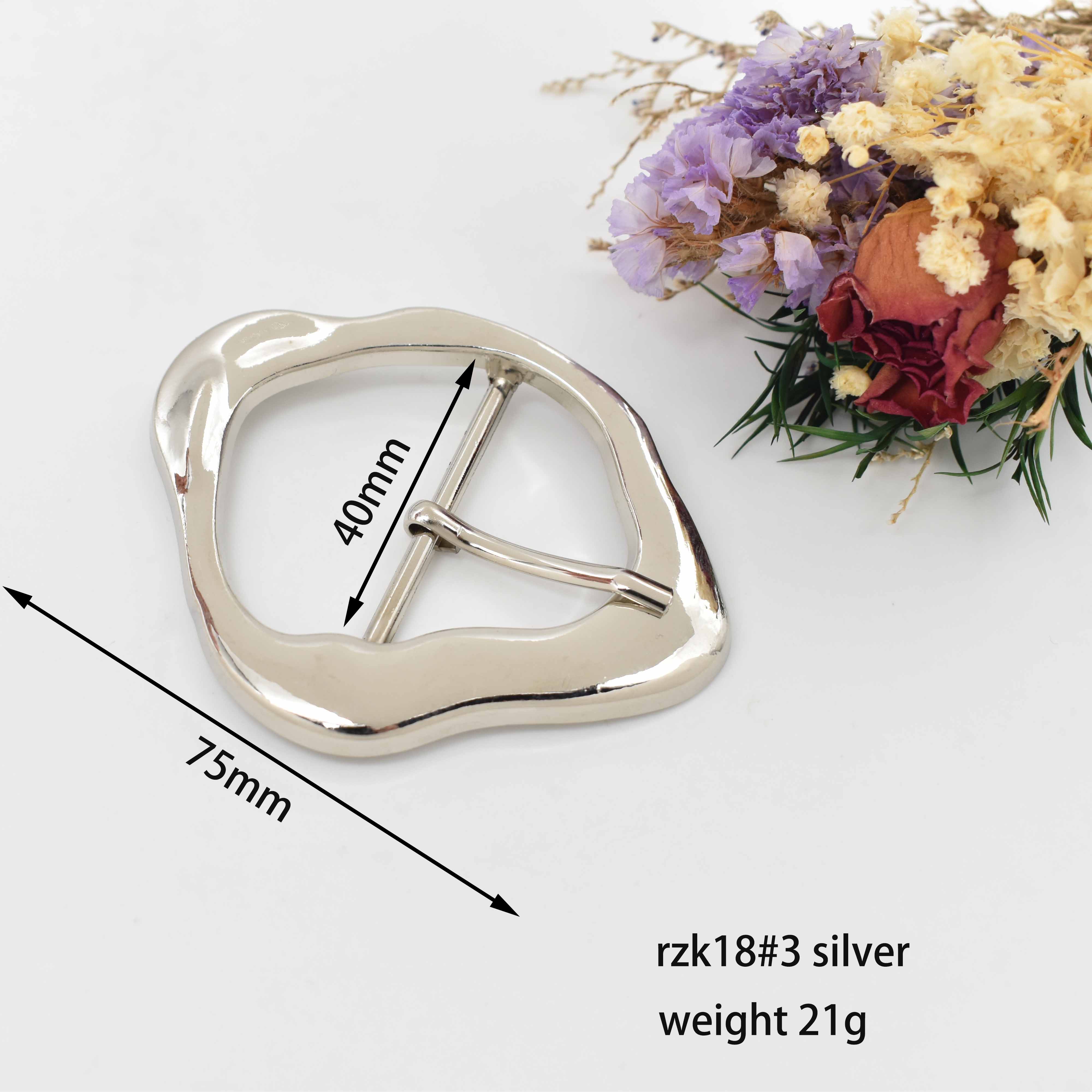Rzk18 #3 argent 75*60*40mm