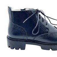 Grosir produk baru sepatu kulit santai klasik penambah tinggi desain unik