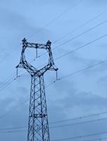 Tour en treillis d'acier angulaire 220 kV pour lignes de transmission d'énergie haute tension