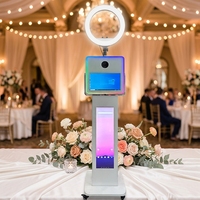 Machine de photomaton DSLR tout-en-un en métal blanc de 15,6 pouces avec flash doux et logiciel gratuit