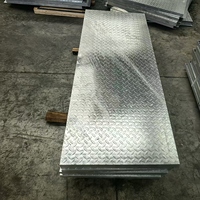 Grille en acier composite avec plaque à rainures revêtue de 3 mm pour plateforme industrielle et passerelle