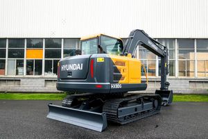 Hyundai HX80G d'occasion 7.68 tonnes d'excavatrice hydraulique compacte petit matériel de construction de pelle sur chenilles - Product Image 4