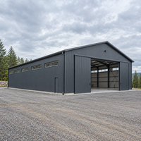 Atelier à structure en acier à portée libre, entrepôt métallique à ossature portique résistant aux intempéries, garage, bâtiment industriel