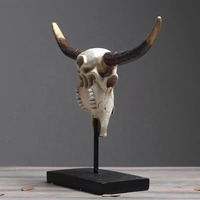 Crâne de taureau décoratif de style sud-ouest, tête de bovin en résine avec support pour décoration de table, bureau, maison, ornement tribal bohème