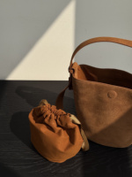 Sac seau en suède avec anse en anneau et cordon de serrage, pochette souple minimaliste, sacoche, vente en gros, approvisionnement en vrac