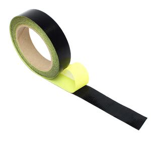 2-линейный черный цвет анти-липкая Стекловолоконная ткань с покрытием PTFE стеклоткани с силиконовым клеем самоклеящаяся лента с разъемным вкладышем - Product Image 6