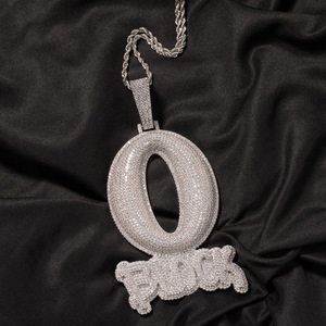 Colgante de cadena de cuerda con letra O grande, estilo hip hop, europeo-americano, con circonitas incrustadas en cobre, diseño antiguo y lindo. - Product Image 3