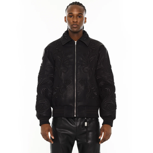 Chaqueta Universitaria de Cuero PU para Hombre al por Mayor OEM, Bordado Floral Personalizado en la Parte Delantera, Relleno de Patchwork, Ropa de Calle de Invierno - Product Image 3