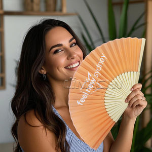 Personalizado Impresso Folding Hand Fan Personalizado Fã De Bambu De Seda com Pintura Decorativa para Festivais Promoções Música Eventos - Product Image 1