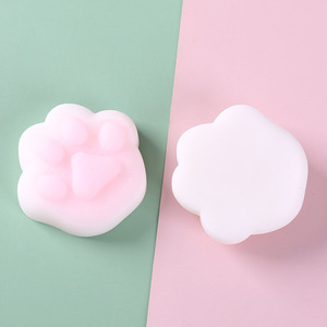 Juguete de Peluche con Forma de Pata de Gato, Adorable Juguete de Goma Suave para Aliviar el Estrés - Product Image 4