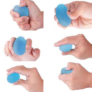 Pelotas de masaje portátiles de TPR para ejercitar los dedos, pelota de gel para la muñeca, artritis, estrés y ejercicio. - Product Image 5