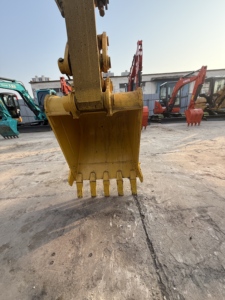 OFERTA ESPECIAL: Excavadora Mini de Orugas Usada Komatsu PC56-7 Original de 5.5 Toneladas con Motor Isuzu, Bomba de Alta Eficiencia, Entrega Rápida, 2023 - Product Image 6