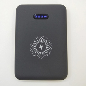 Écran LED haute capacité amovible peut contenir 16 <span class=keywords><strong>18650</strong></span> batteries Kit de charge sans fil Micro USB entrée 15W ensemble d'alimentation Mobile - Product Image 1