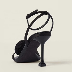 Sandales à talons aiguilles pour femme, grande taille 46, avec fleurs en soie 3D, à brides cheville, style escarpin à bride unique, pour l'été - Product Image 2