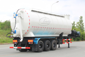 Camion semi-remorque à aspiration pneumatique à grand débit, citerne de transport de cendres sous vide de 40 m³ pour application en entrepôt de charbon - Product Image 3