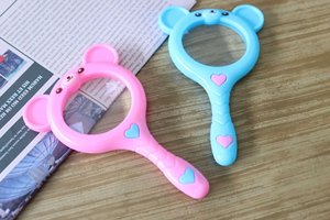 Loupe de dessin animé portable 60mm pour enfants en plastique coloré pour l'éducation des enfants - Product Image 5