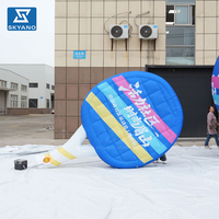 Modèle de raquette de tennis gonflable personnalisé pour les jeux en plein air, les rencontres sportives, la promotion de la marque, décoration gonflable