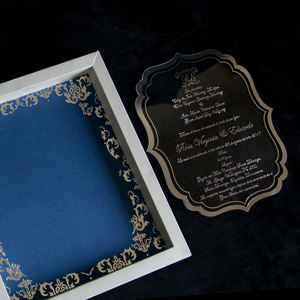 Invitación de caja de tapa dura arabesca personalizada de lujo con sobre de papel azul marino acrílico transparente de lámina dorada - Product Image 4