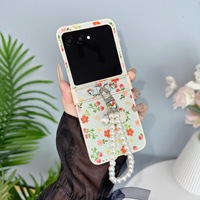 Coque de téléphone PC à motif floral scintillant pour Motorola Razr 70 à écran pliable avec chaîne de perles 60 Ultra anti-chute