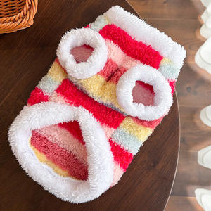 Vêtements d'hiver pour animaux de compagnie, pulls rayés confortables pour petits chiens et chats, style polyester mignon - Product Image 5