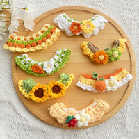 Écharpe tricotée à la main pour animaux de compagnie 2026, collier brodé de fleurs pour chat, bavoir pour chien, prête à être expédiée, faible MOQ, accessoires pour animaux de compagnie