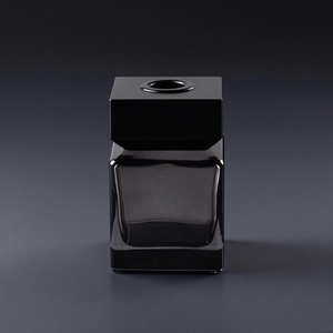 Nhà Cung Cấp 50Ml Vuông Hương Thơm Rõ Ràng Màu Đen 100Ml Thủy Tinh Reed Khuếch Tán Chai Cho Trang Trí Nội Thất Hương Liệu Dầu Bằng Gỗ Cap - Product Image 2