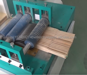 Nueva Máquina Automática de Corte Lateral para la Fabricación de Cuadros de Colmenas con Alto Rendimiento - Product Image 2
